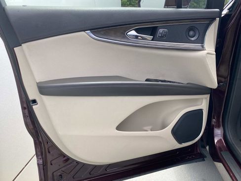 Used 2019 Lincoln Nautilus Reserve AWD/4WD image 17