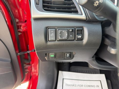 Used 2019 Nissan Sentra SV w/ Special Edition Package FWD image 15