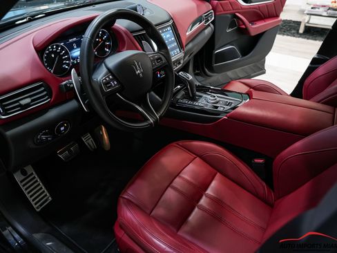 Used 2022 Maserati Levante Modena S AWD/4WD image 9