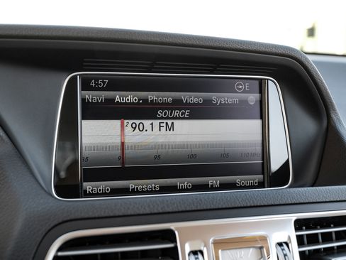 Used 2014 Mercedes-Benz E 550 Cabriolet w/ Premium 1 Package image 22