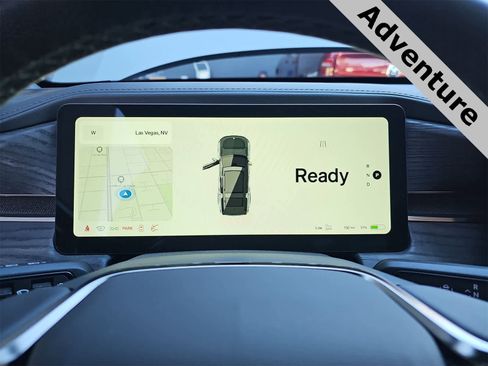 Used 2023 Rivian R1S Adventure image 22