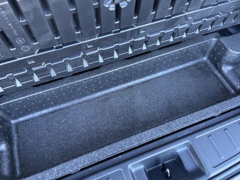 Used 2023 Mitsubishi Outlander SE Black Edition image 45