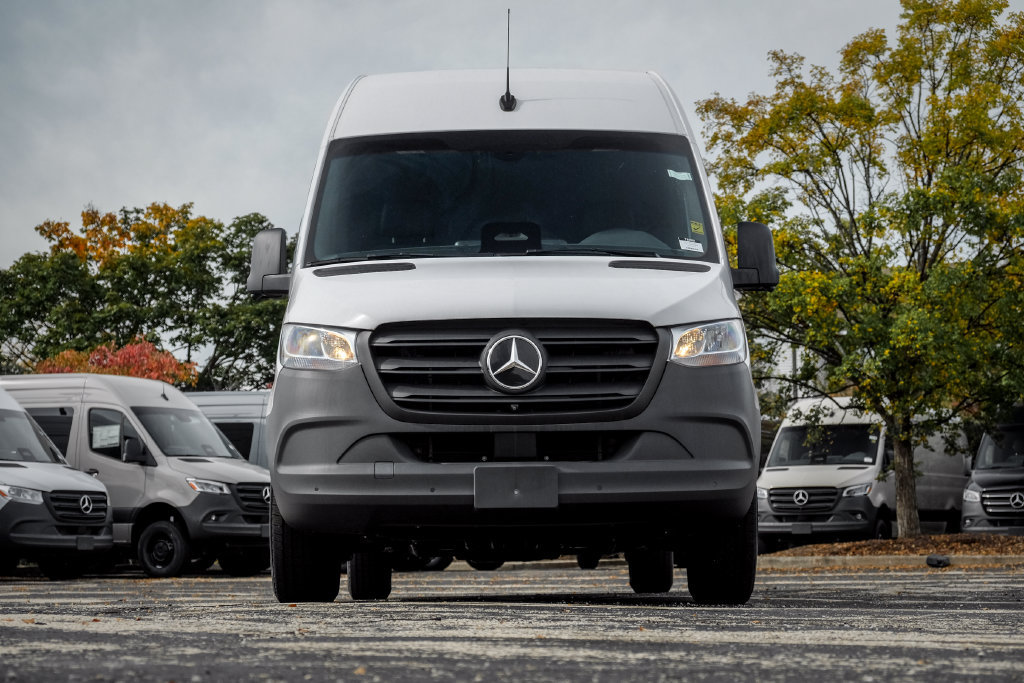 New 2025 Mercedes-Benz eSprinter 170 Cargo image 5