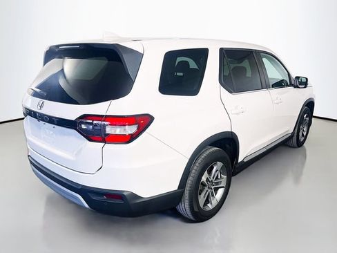 Used 2023 Honda Pilot EX-L image 8