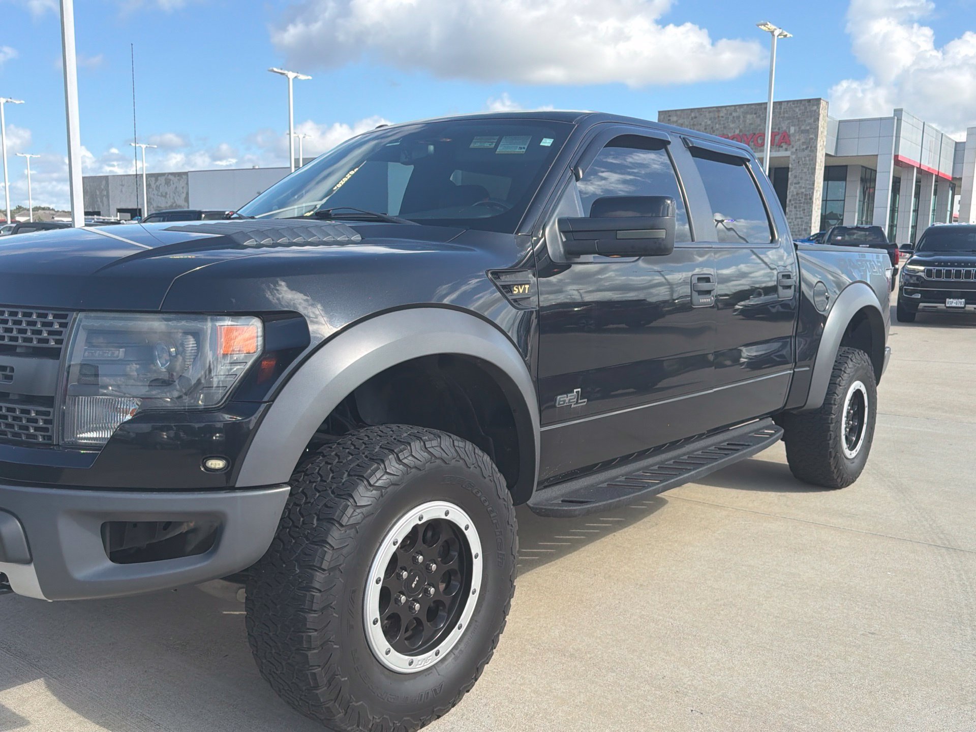 Used 2014 Ford F150 Raptor w/ Equipment Group 801A Luxury AWD/4WD image 7