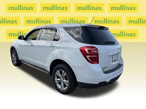 Used 2017 Chevrolet Equinox LS FWD image 8