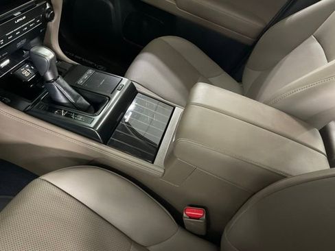 Used 2023 Lexus GX 460 Premium w/ Accessory Package AWD/4WD image 14
