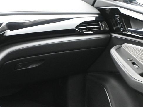 Certified 2024 Acura MDX w/ Technology Package AWD/4WD image 16