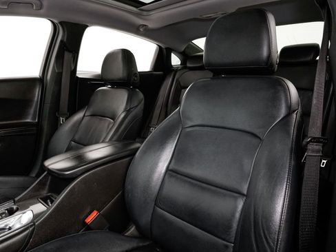 Used 2017 Chevrolet Malibu LT w/ Leather Package image 10