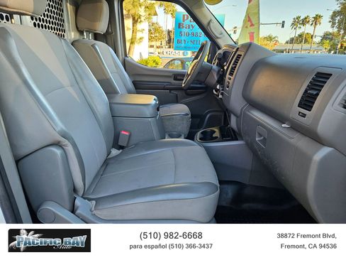 Used 2019 Nissan NV 3500 SL image 13