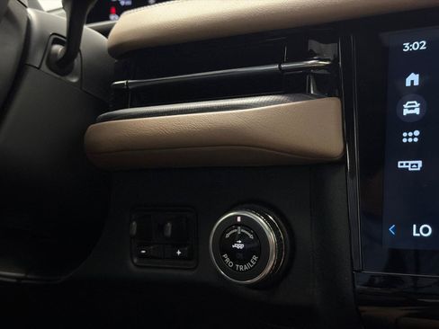 New 2025 Lincoln Navigator Black Label AWD/4WD image 40