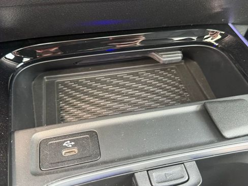 New 2026 Mercedes-Benz GLB 250 4MATIC image 34