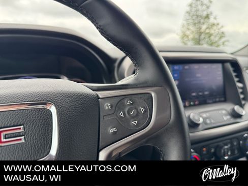 Used 2023 GMC Acadia AT4 w/ Technology Package AWD/4WD image 17