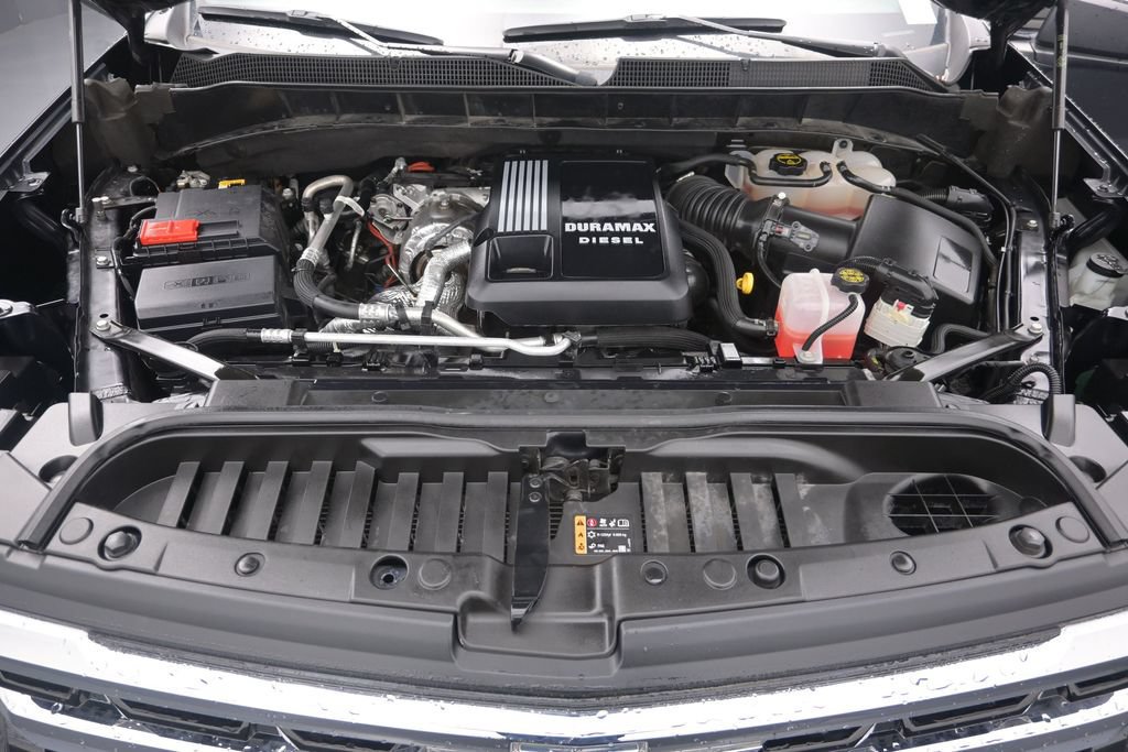 Used 2024 Chevrolet Silverado 1500 LT RWD image 15