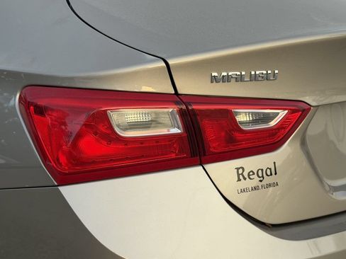Used 2024 Chevrolet Malibu LT FWD image 11