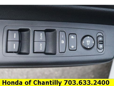 Used 2025 Honda CR-V EX image 21