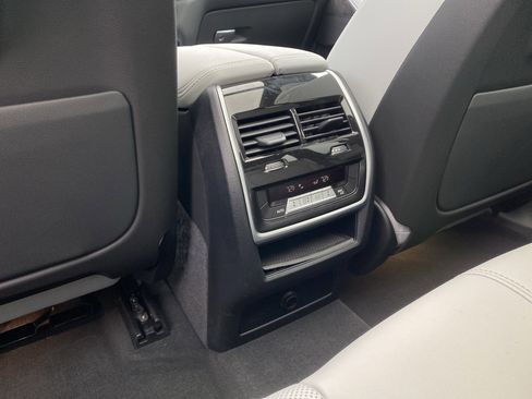 Used 2023 BMW X5 xDrive40i w/ M Sport Package image 39