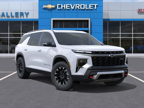 New 2026 Chevrolet Traverse Z71 w/ Enhanced Driving Package AWD/4WD image 8