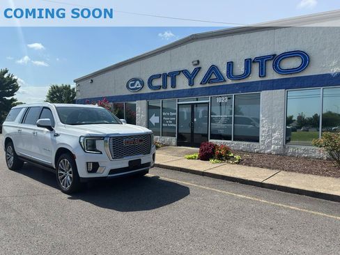 Used 2021 GMC Yukon XL Denali w/ Denali Premium Package AWD/4WD image 1