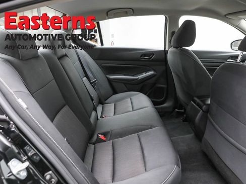 Used 2024 Nissan Altima 2.5 SV image 23