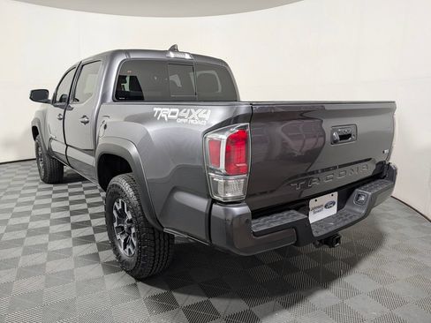 Used 2021 Toyota Tacoma TRD Off-Road w/ Technology Package AWD/4WD image 5