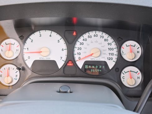 Used 2008 Dodge Ram 1500 Truck SLT w/ Navigation Convenience Group RWD image 41