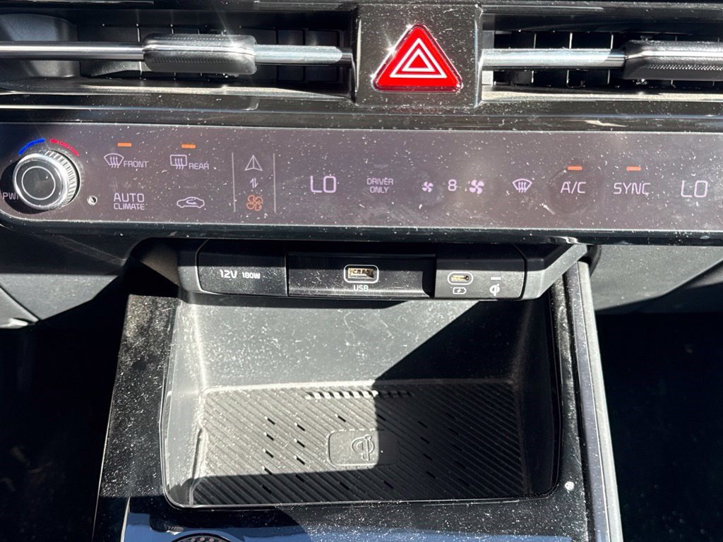 Used 2024 Kia Niro EX FWD image 20
