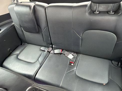 Used 2022 Nissan Armada SV w/ SV Appearance Package image 25