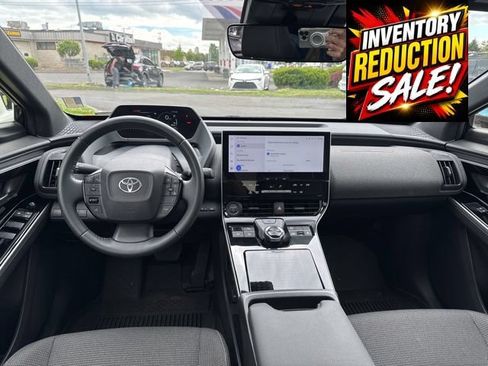 Used 2023 Toyota bZ4X AWD image 8