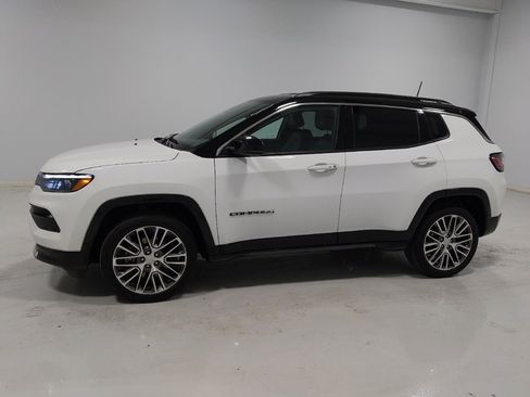 Used 2023 Jeep Compass Limited w/ Elite Group AWD/4WD image 2