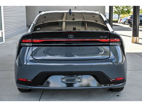 Used 2024 Toyota Prius XLE AWD/4WD image 5