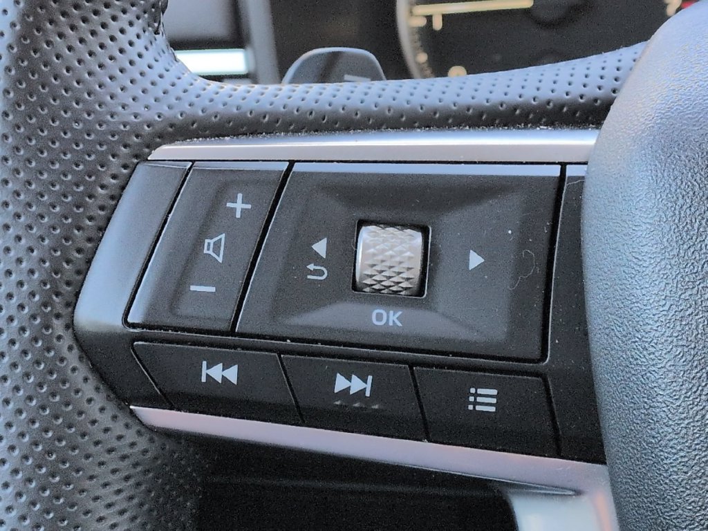 Used 2025 Mitsubishi Outlander SE AWD/4WD image 8