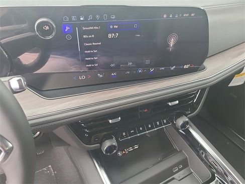 New 2025 Chevrolet Suburban LT w/ Comfort Package image 30