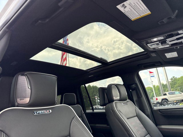 New 2026 GMC Yukon XL AT4 Ultimate AWD/4WD image 12