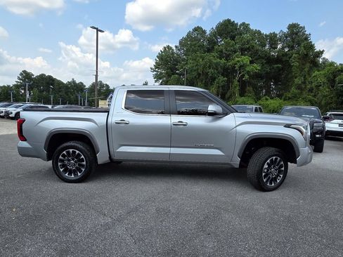 Used 2024 Toyota Tundra Limited AWD/4WD image 38