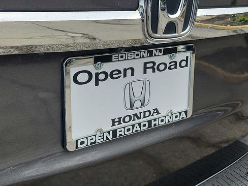 Used 2018 Honda Odyssey LX image 30