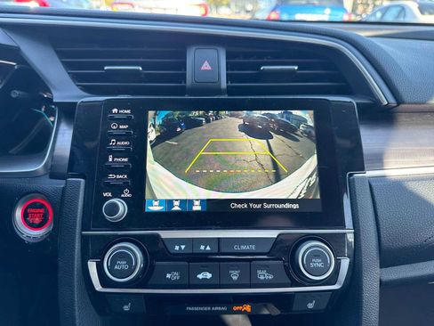 Used 2019 Honda Civic Touring image 29