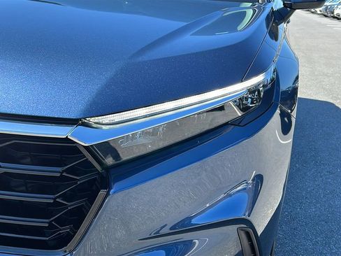 Used 2025 Honda CR-V EX-L image 8