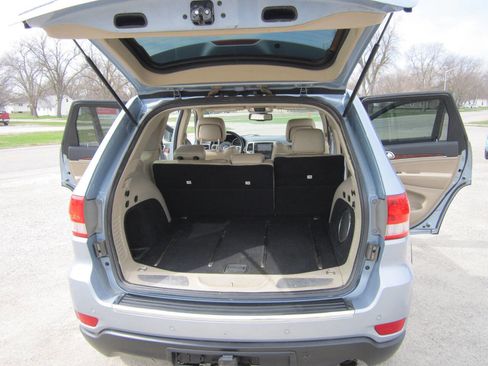 Used 2012 Jeep Grand Cherokee Limited w/ Trailer Tow Group image 14