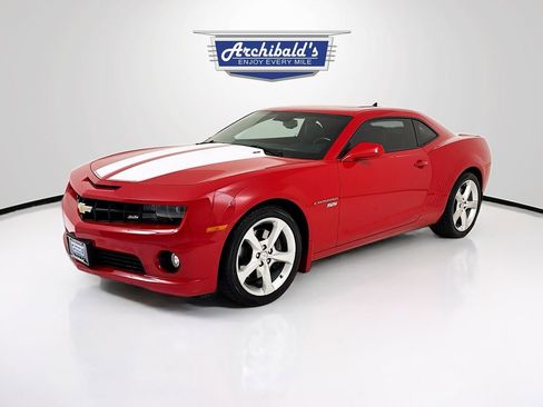 Used 2011 Chevrolet Camaro SS w/ RS Package RWD image 3