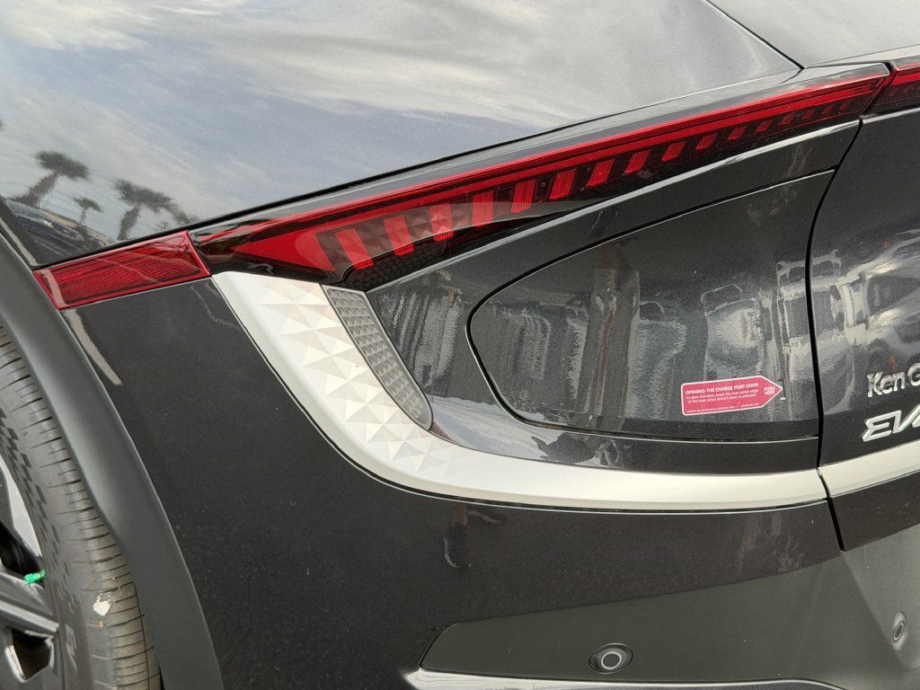 New 2026 Kia EV6 Light RWD image 11