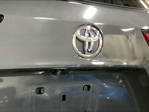 Used 2023 Toyota Highlander Platinum AWD/4WD image 31