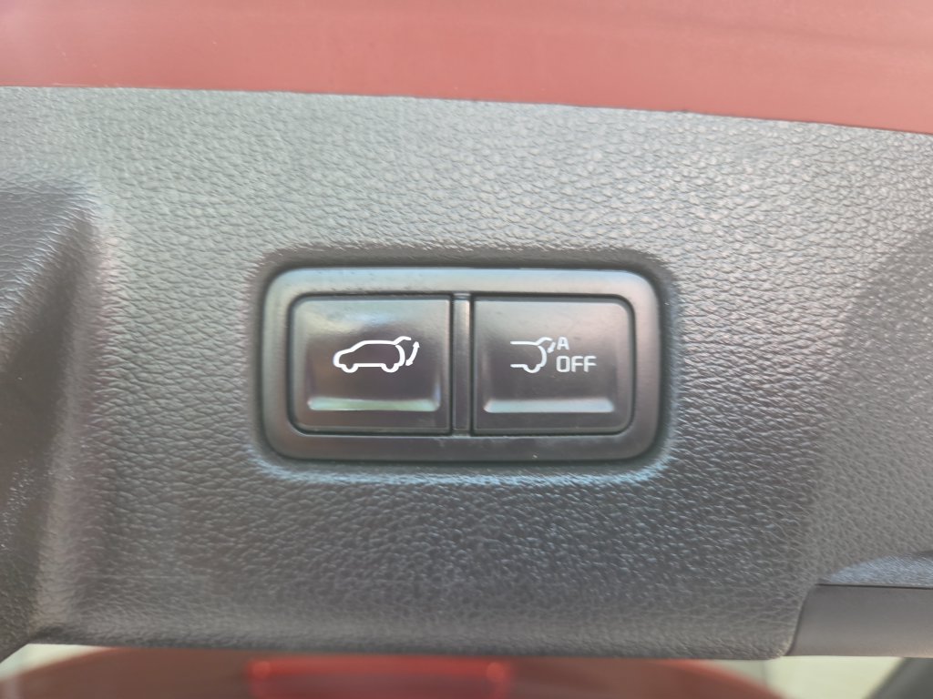 Used 2023 Kia Telluride AWD image 17