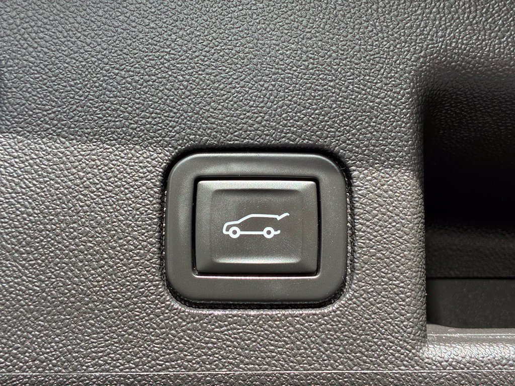 Used 2022 Chevrolet Equinox LT AWD/4WD image 29