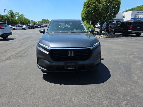Used 2023 Honda CR-V LX image 2
