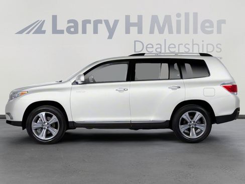 Used 2013 Toyota Highlander Limited AWD/4WD image 3
