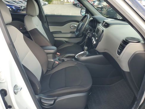 Used 2018 Kia Soul image 7