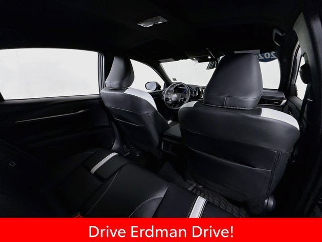 Used 2026 Toyota Camry SE FWD image 29
