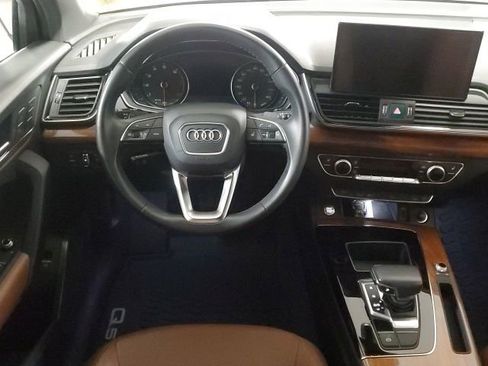 Used 2022 Audi Q5 2.0T Premium image 41