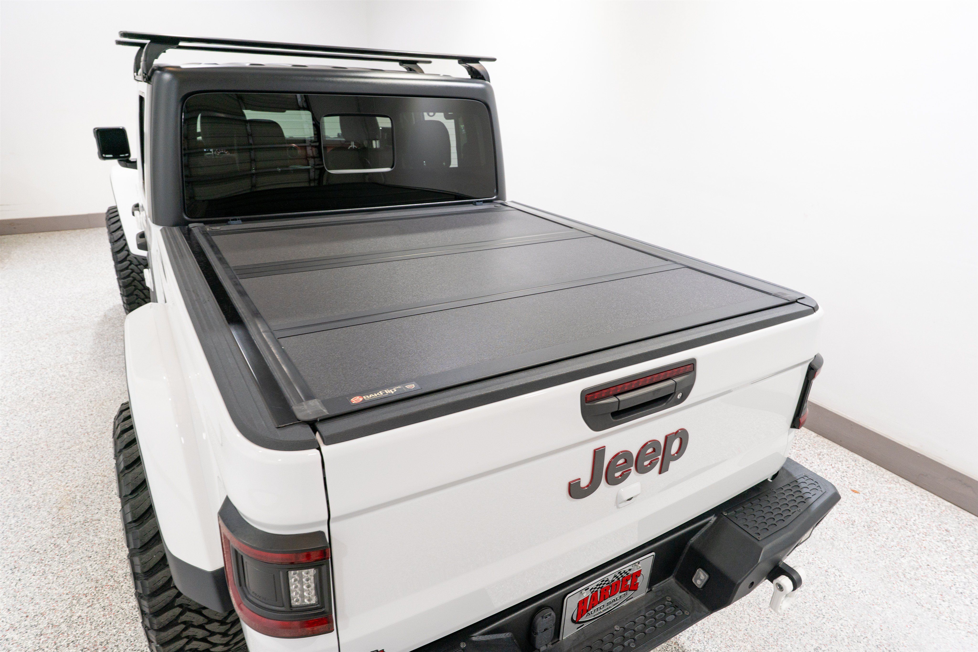 Used 2023 Jeep Gladiator Rubicon w/ Cold Weather Group AWD/4WD image 11